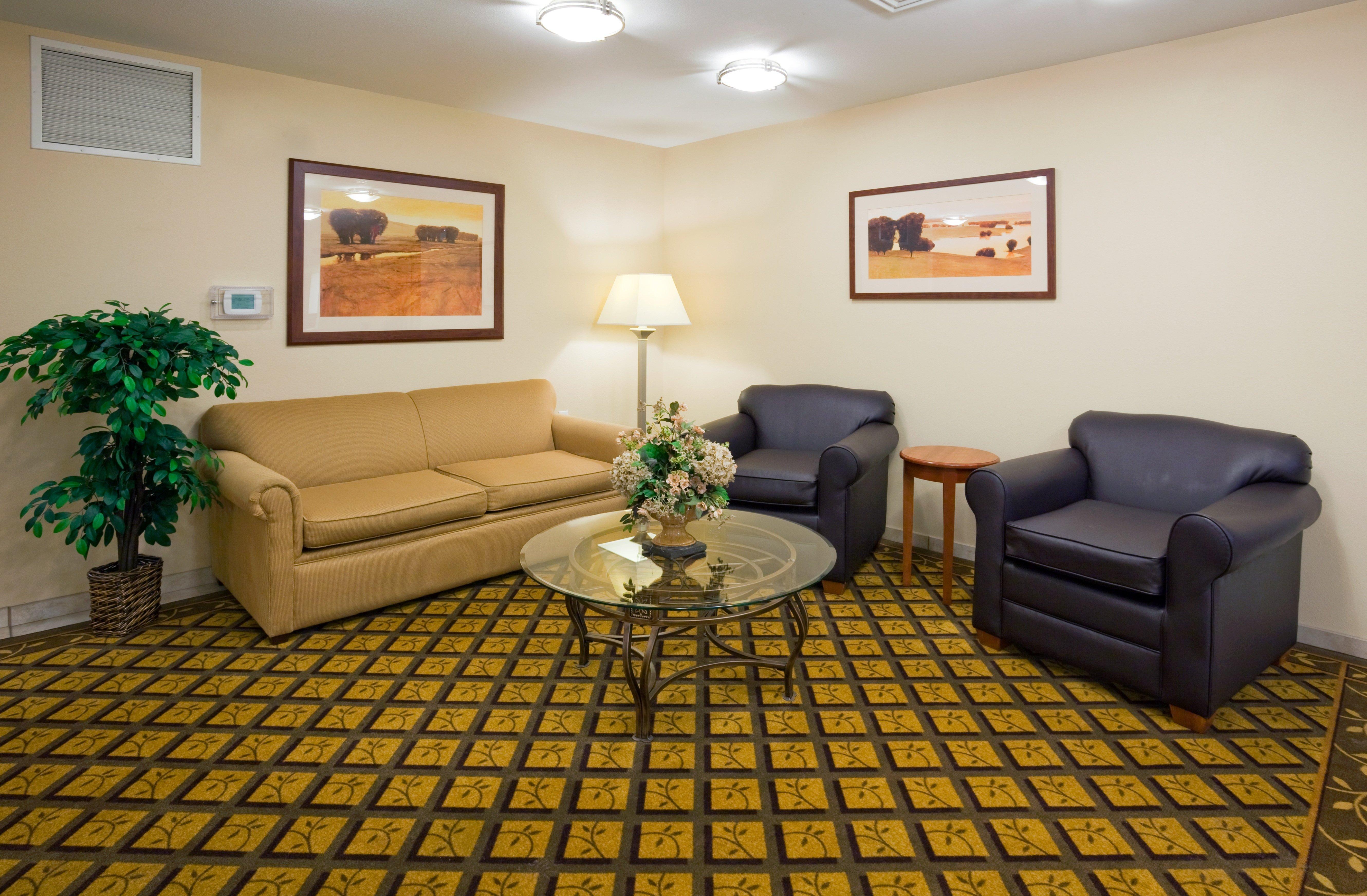 Candlewood Suites Milwaukee Brown Deer, An Ihg Hotel Интериор снимка