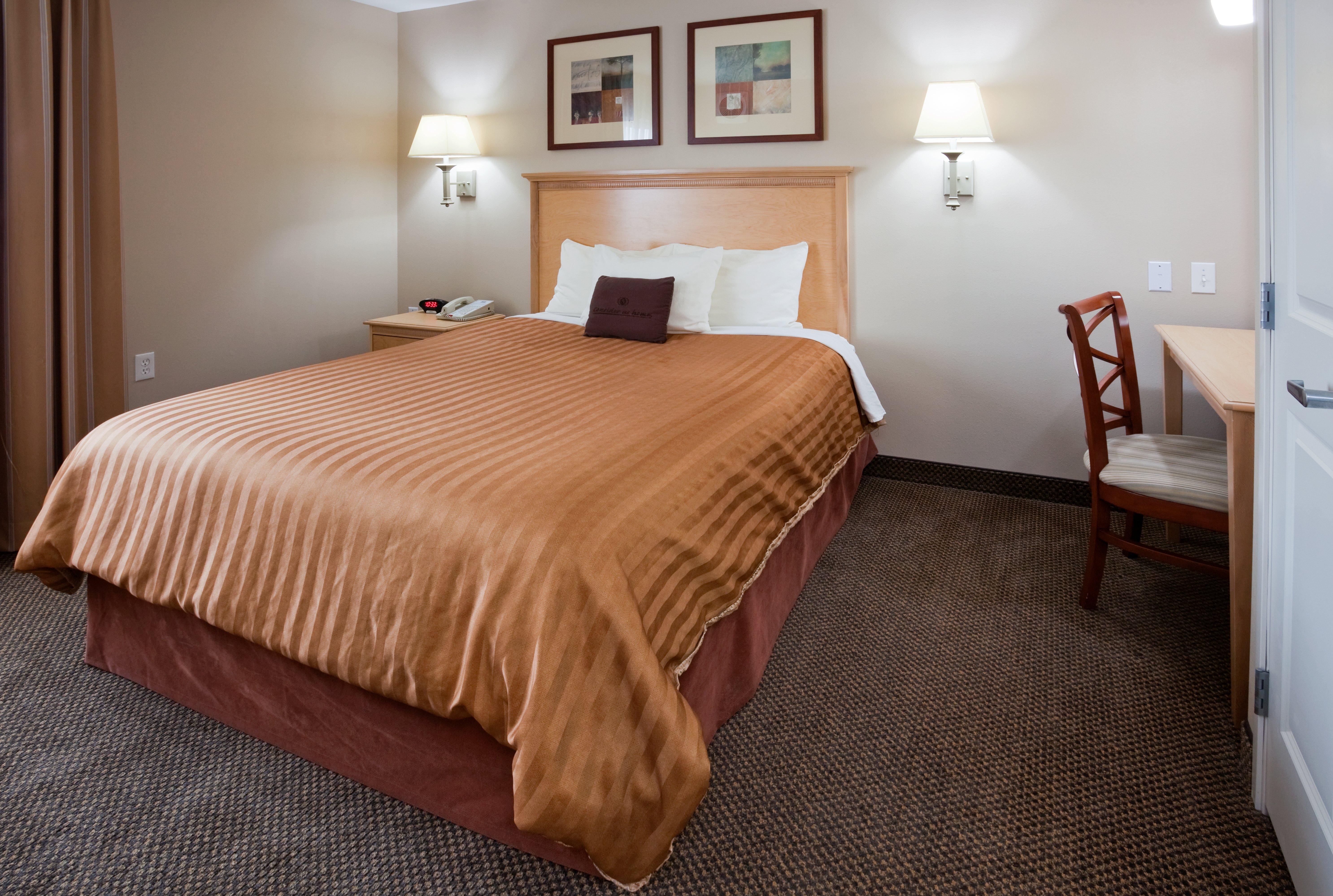 Candlewood Suites Milwaukee Brown Deer, An Ihg Hotel Екстериор снимка